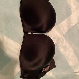 Victoria’s Secret Bombshell strapless bra